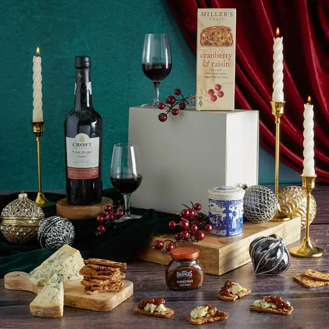 The Port & Stilton Christmas Gift Box - Christmas 2023